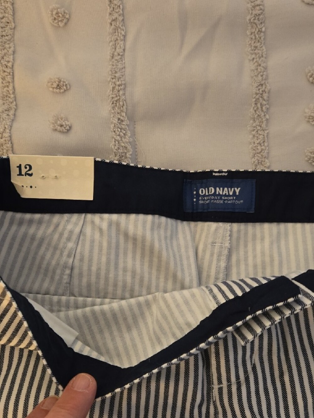 Old Navy Navy & White Vertical Stripe Everyday Shorts - Picture 6 of 7